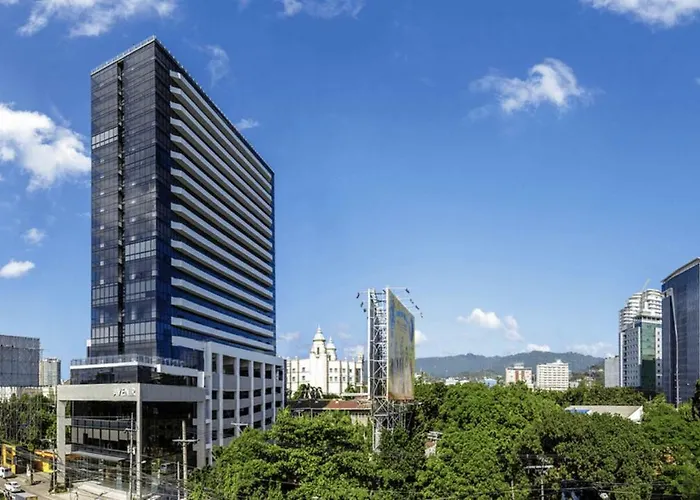 Cozy Near It Park With 32-inch Samsung Hdtv Cebu