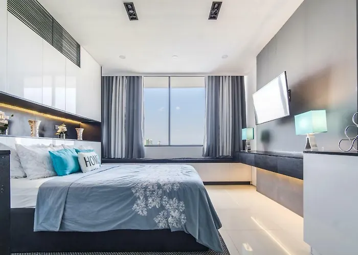 Cozy Near It Park With 32-inch Samsung Hdtv Apartment *